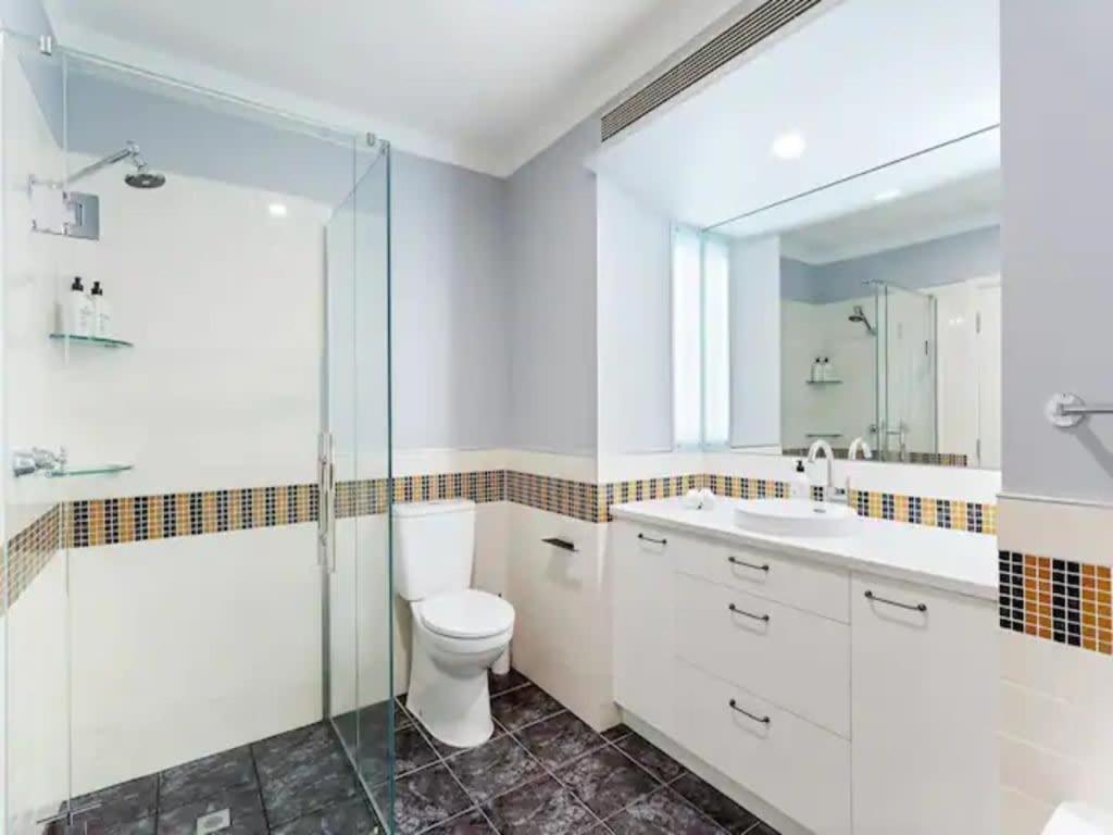 Lovely Bright Apartment With Balcony Pool And Gym أوكلاند المظهر الخارجي الصورة
